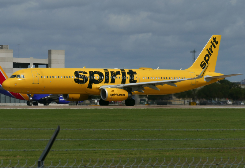 Photo of N686NK - Spirit Airlines Airbus A321-200 at AUS on AeroXplorer Aviation Database