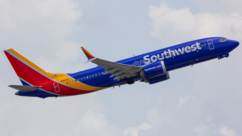 Photo of N8810L - Southwest Airlines Boeing 737 MAX 8 at FLL on AeroXplorer Aviation Database