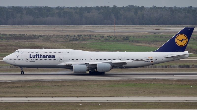 Photo of D-ABYP - Lufthansa Boeing 747-8i at IAH on AeroXplorer Aviation Database