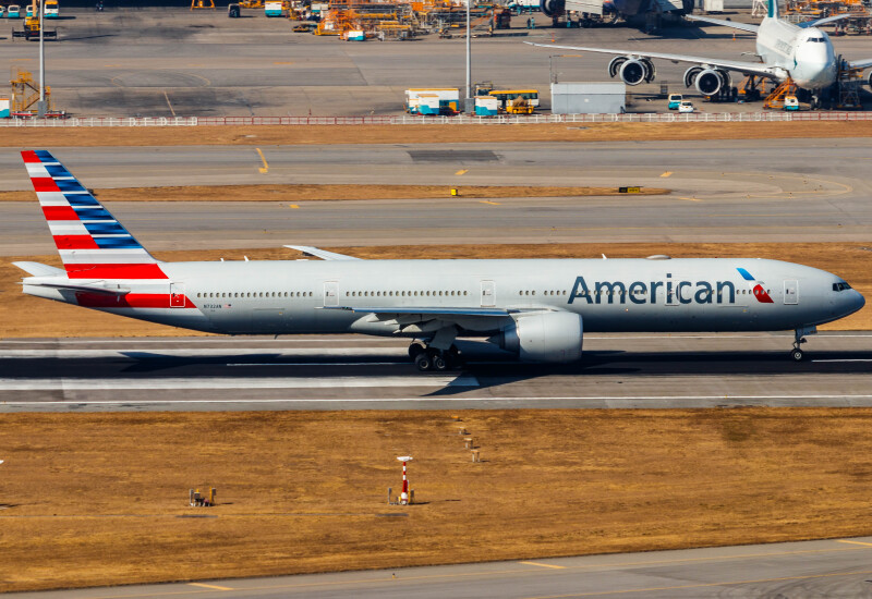 Photo of N732AN - American Airlines Boeing 777-300ER at HKG on AeroXplorer Aviation Database