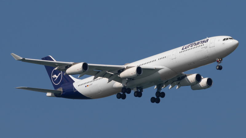 Photo of D-AIGT - Lufthansa  Airbus A340-300 at SIN on AeroXplorer Aviation Database