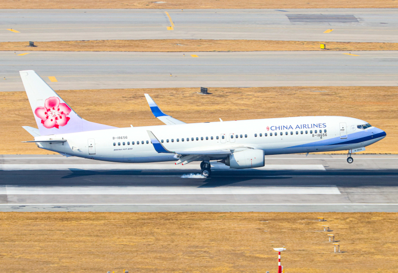 Photo of B-18656 - China Airlines Boeing 737-800 at HKG on AeroXplorer Aviation Database