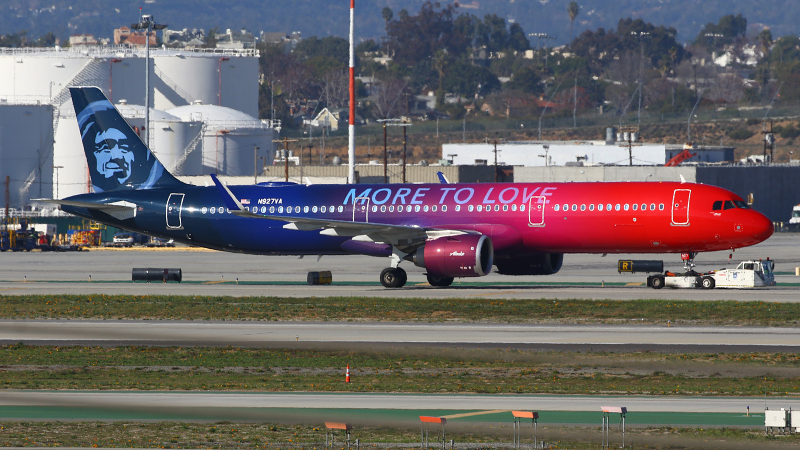 Photo of N927VA - Alaska Airlines Airbus A321NEO at LAX on AeroXplorer Aviation Database