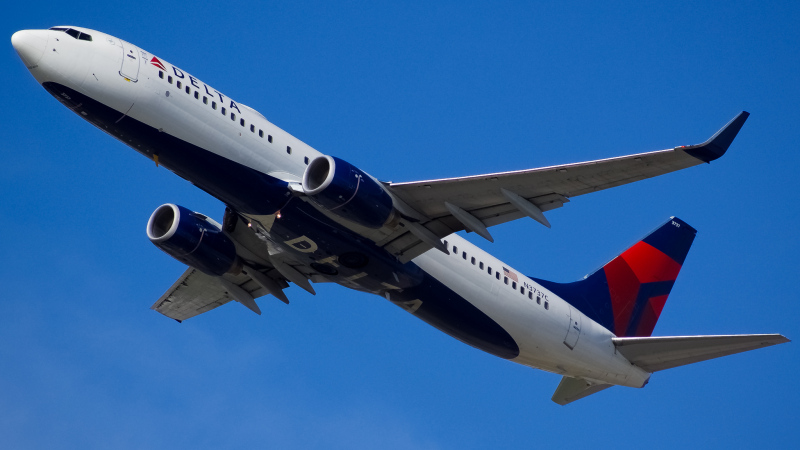Photo of N3737C - Delta Airlines Boeing 737-800 at ATL on AeroXplorer Aviation Database