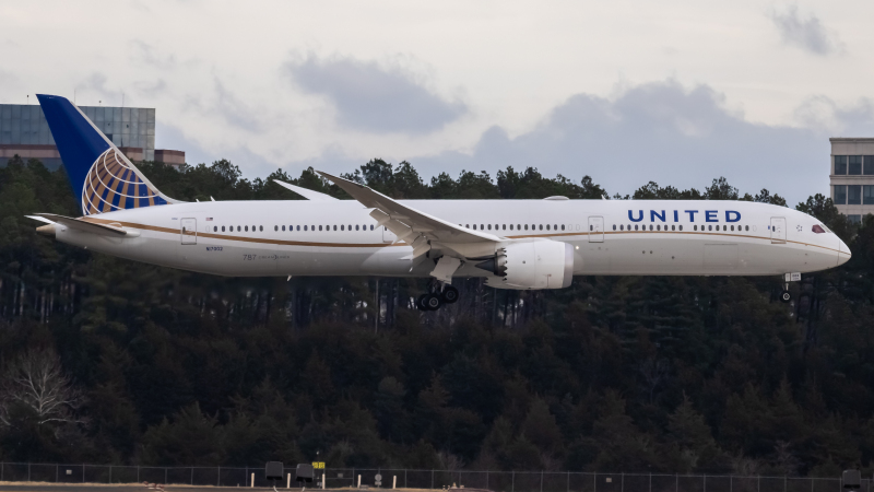 Photo of N17002 - United Airlines Boeing 787-10 at IAD on AeroXplorer Aviation Database