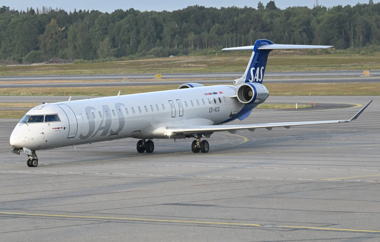 Photo of ES-ACG - Scandinavian Airlines Mitsubishi CRJ-900 at ARN on AeroXplorer Aviation Database