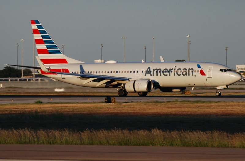 Photo of N959NN - American Airlines Boeing 737-800 at DFW on AeroXplorer Aviation Database