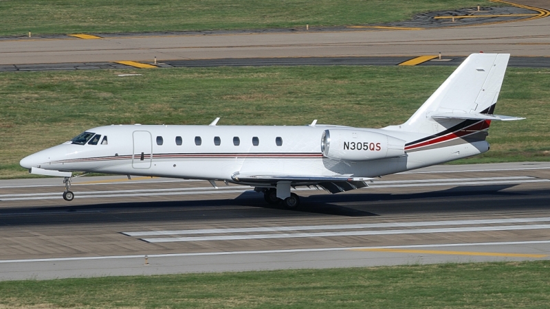 Photo of N305QS - NetJets Cessna 680 Citation Sovereign  at DAL on AeroXplorer Aviation Database