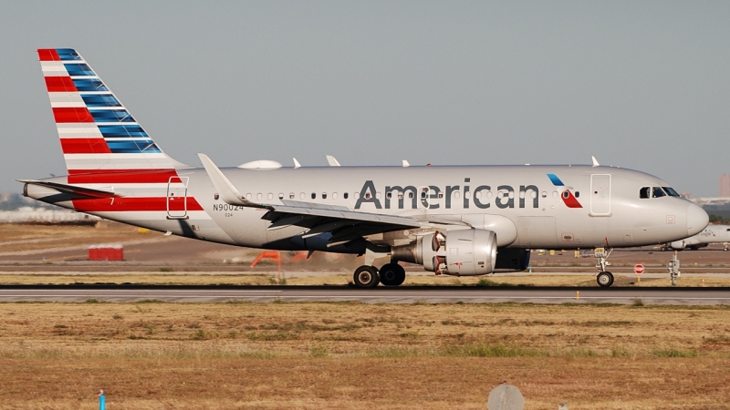Photo of N90024 - American Airlines Airbus A319 at DFW on AeroXplorer Aviation Database