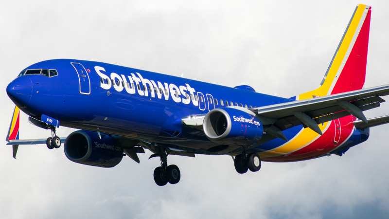 Photo of N8550Q - Southwest Airlines Boeing 737-800 at BWI on AeroXplorer Aviation Database