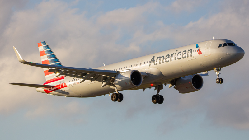Photo of N437AN - American Airlines Airbus A321NEO at MIA on AeroXplorer Aviation Database