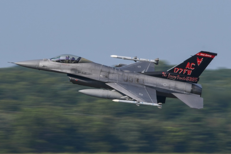 Photo of 87-0225 - Air National Guard General Dynamics F-16 Fighting Falcon at ACY on AeroXplorer Aviation Database