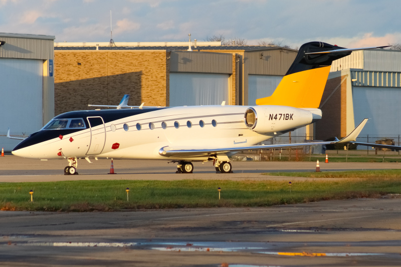 Photo of N471BK - PRIVATE  Gulfstream G280 at LUK on AeroXplorer Aviation Database