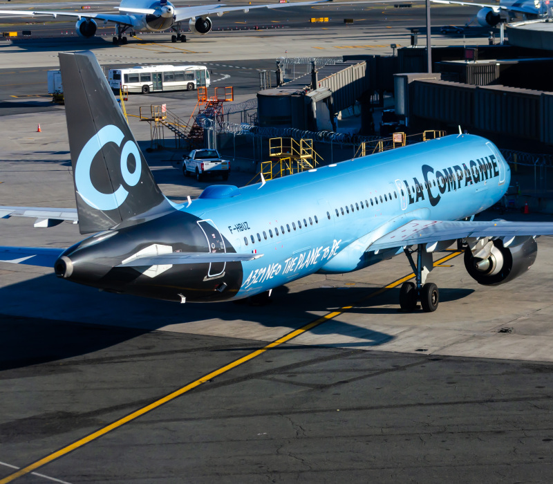 Photo of F-HBUZ  - La Compagnie Airbus A321NEO at EWR on AeroXplorer Aviation Database