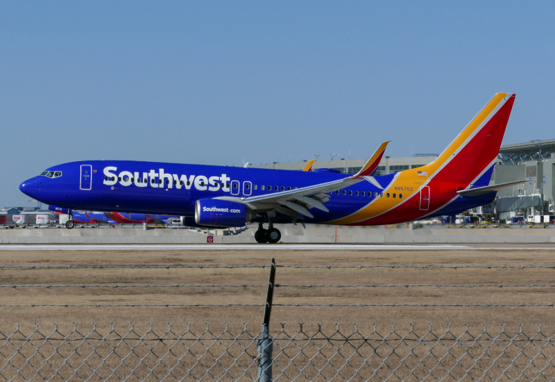 Photo of N8575Z - Southwest Airlines  Boeing 737-800 at AUS on AeroXplorer Aviation Database
