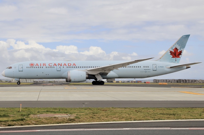 Photo of C-FNOH - Air Canada Boeing 787-9 at AKL on AeroXplorer Aviation Database