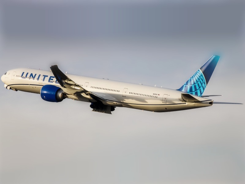 Photo of N2251U - United Airlines Boeing 777-300ER at BWI on AeroXplorer Aviation Database