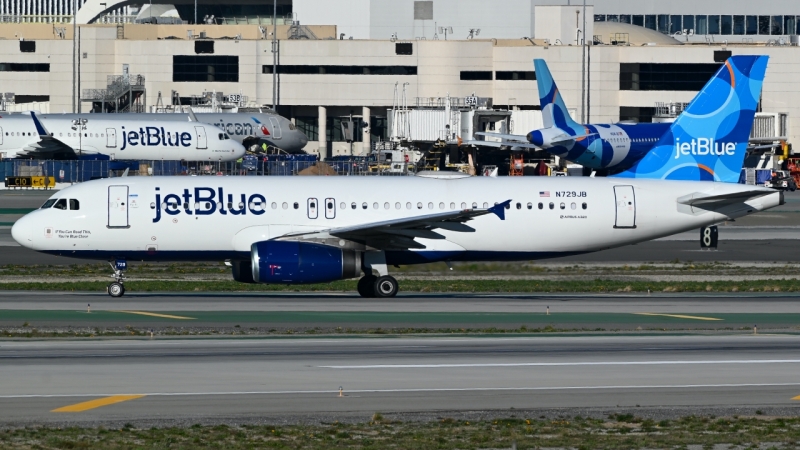 Photo of N729JB - JetBlue Airways Airbus A320 at LAX on AeroXplorer Aviation Database