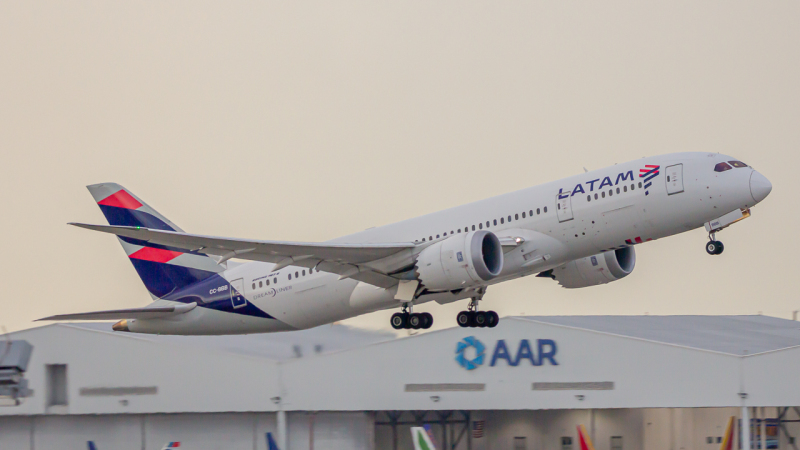 Photo of CC-BBB - LATAM Boeing 787-8 at MIA on AeroXplorer Aviation Database