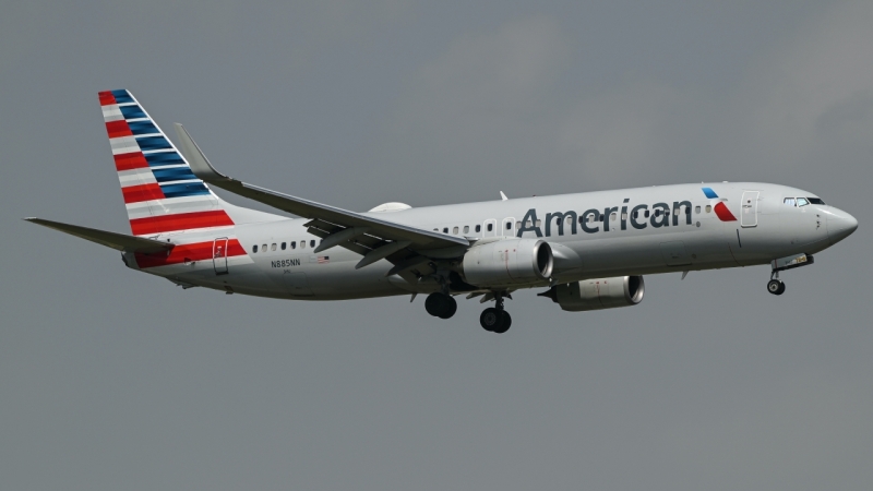 Photo of N885NN - American Airlines Boeing 737-800 at DFW on AeroXplorer Aviation Database