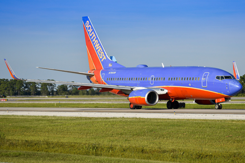 Photo of N786SW - Southwest Airlines Boeing 737-700 at MCO on AeroXplorer Aviation Database