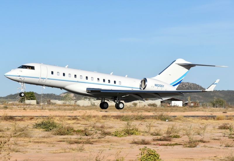 Photo of N620SY - Greeneagles LLC Bombardier Global 6000 at CSL on AeroXplorer Aviation Database