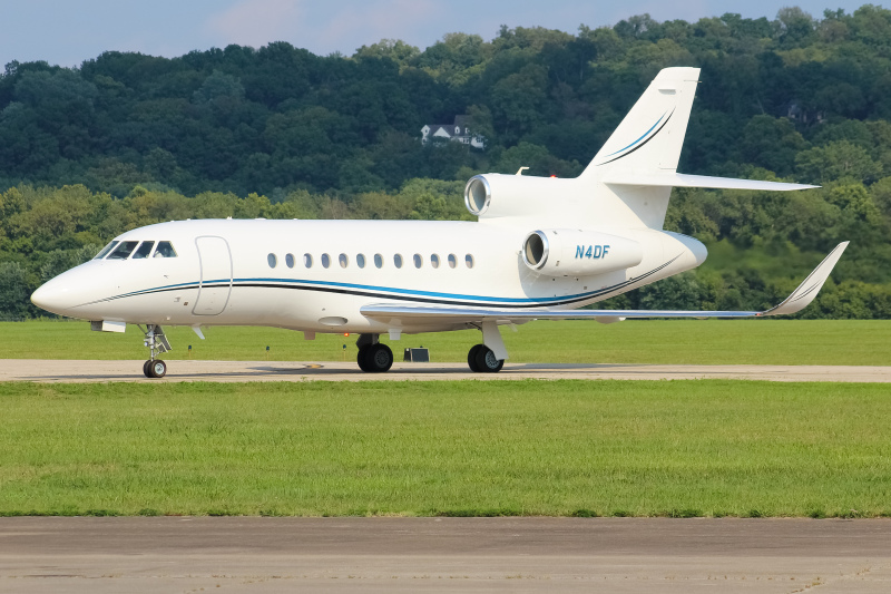 Photo of N4DF - PRIVATE Dassault Falcon 900EX at LUK on AeroXplorer Aviation Database