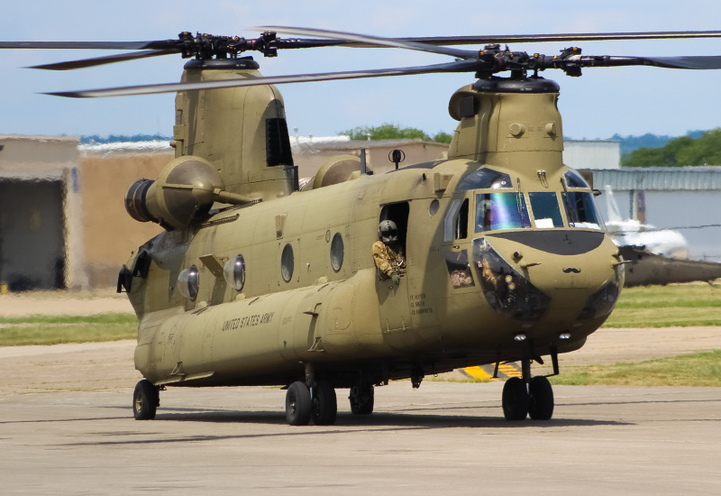 Photo of 15-08185 - USA - United States Army Boeing CH-47 Chinook at LUK on AeroXplorer Aviation Database