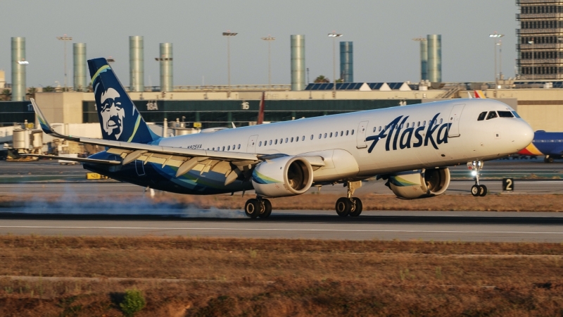 Photo of N925VA - Alaska Airlines Airbus A321NEO at LAX on AeroXplorer Aviation Database