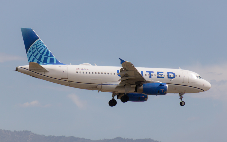Photo of N881UA - United Airlines Airbus A319 at KBOI on AeroXplorer Aviation Database