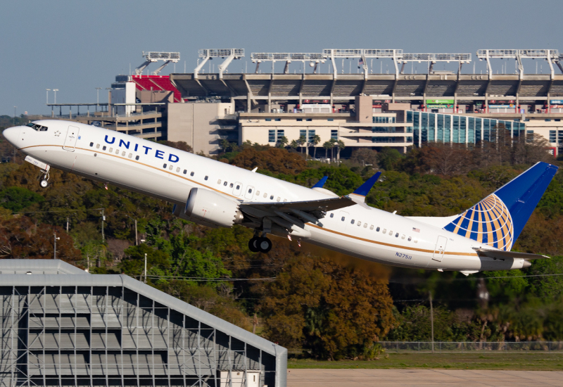 Photo of N27511 - United Airlines Boeing 737 MAX 9 at TPA  on AeroXplorer Aviation Database