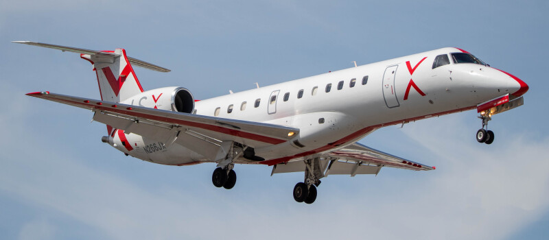 Photo of N266JX - JetSuiteX Embraer ERJ135 at BUR on AeroXplorer Aviation Database