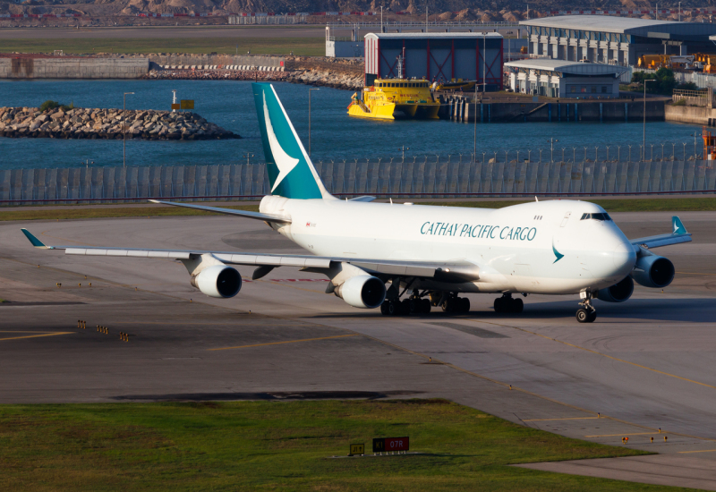 Photo of B-LIB - Cathay Pacific Boeing 747-400F at HKG on AeroXplorer Aviation Database