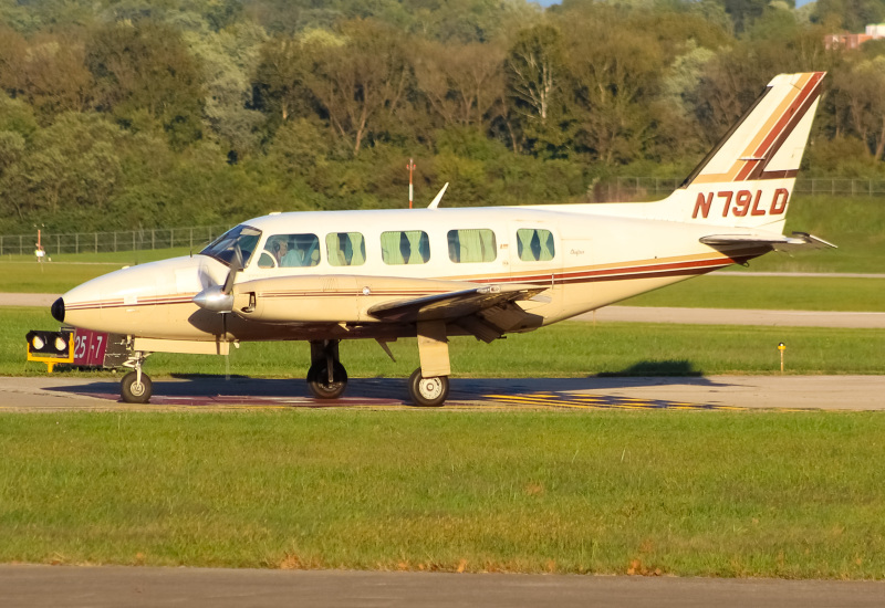 Photo of N79LD - PRIVATE  Piper PA-31 at LUK on AeroXplorer Aviation Database