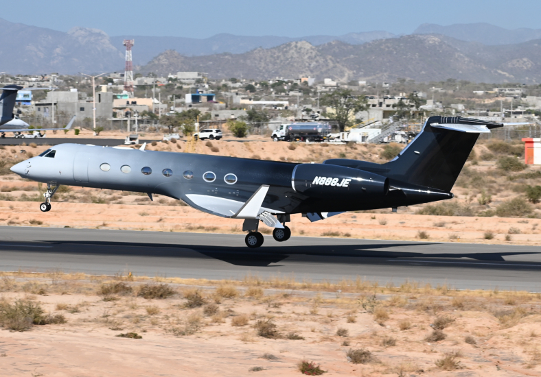 Photo of N888JE - PRIVATE Gulfstream G550 at CSL on AeroXplorer Aviation Database