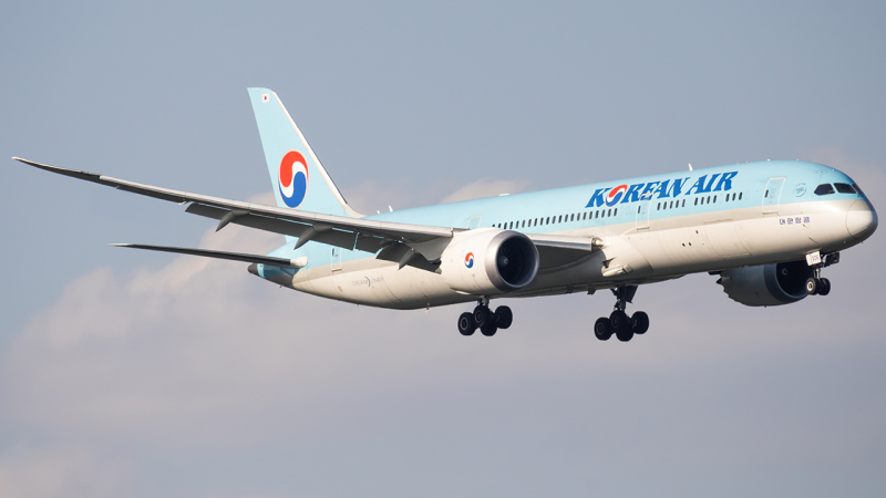 Photo of HL7206 - Korean Air Boeing 787-9 at VIE on AeroXplorer Aviation Database