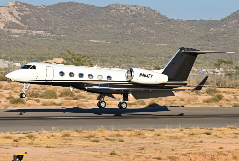 Photo of N484FX - FlexJet Gulfstream G450 at CSL on AeroXplorer Aviation Database