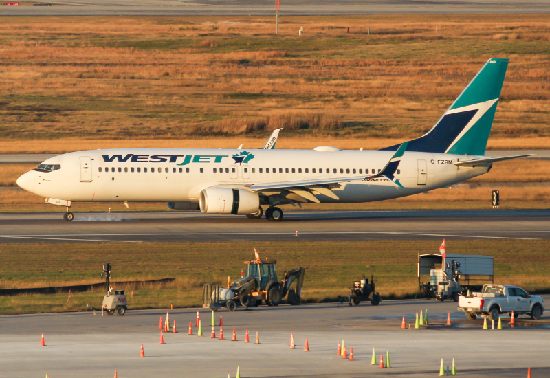 Photo of C-FZRM  - WestJet Boeing 737-800 at IAH on AeroXplorer Aviation Database