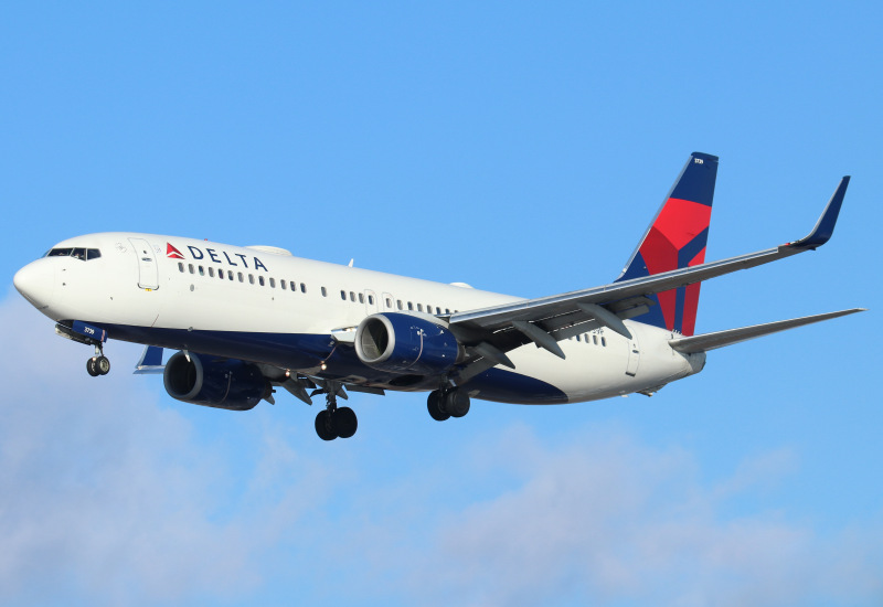 Photo of N3739P - Delta Airlines Boeing 737-800 at PHL on AeroXplorer Aviation Database