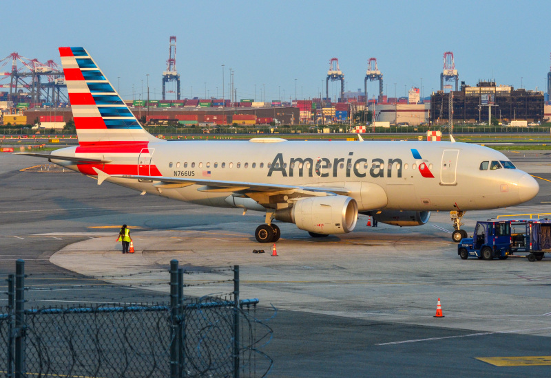 Photo of N766US - American Airlines  Airbus A319 at EWR on AeroXplorer Aviation Database
