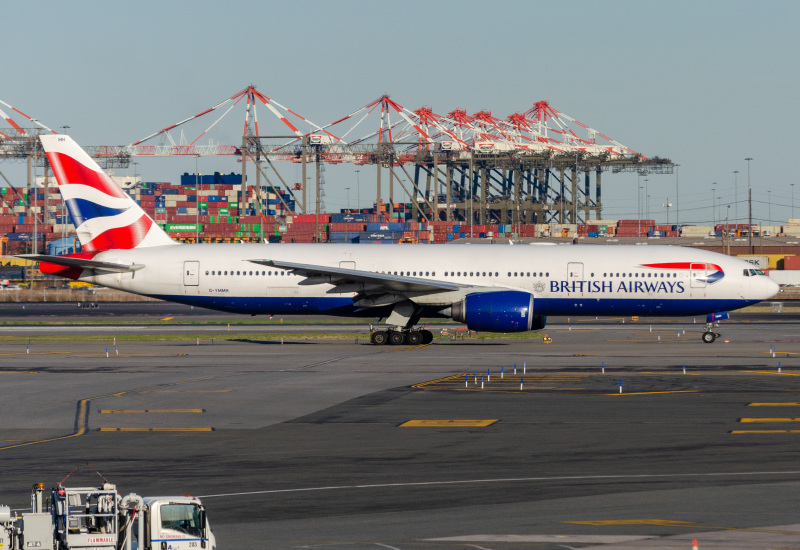 Photo of G-YMMH - British Airways Boeing 777-200ER at EWR on AeroXplorer Aviation Database