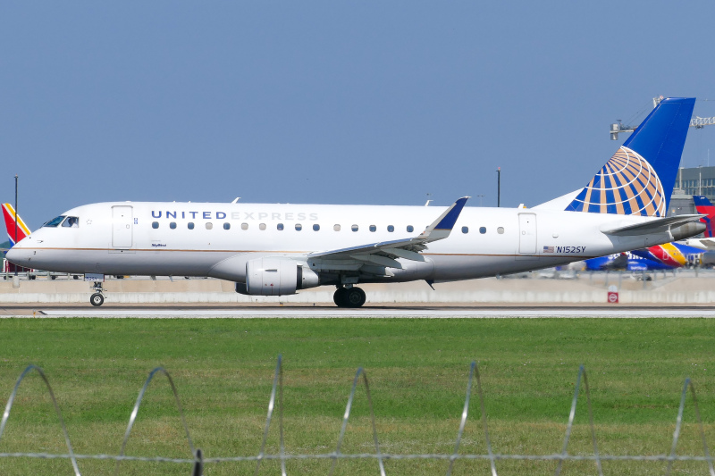 Photo of N152SY - United Express Embraer E175 at AUS on AeroXplorer Aviation Database