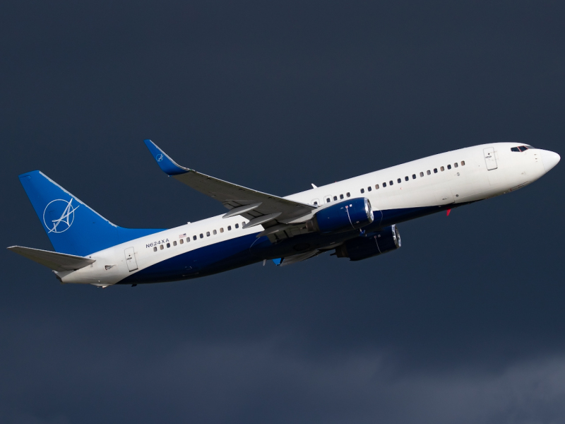 Photo of N624XA - Swift Air Boeing 737-800 at RSW on AeroXplorer Aviation Database