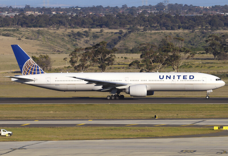 Photo of N2645U - United Airlines Boeing 777-300ER at MEL on AeroXplorer Aviation Database