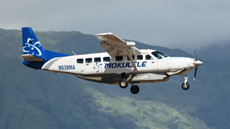 Photo of N839MA - Mokulele Airlines Cessna 208 Grand Caravan at OGG on AeroXplorer Aviation Database