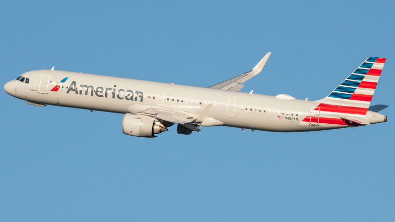 Photo of N456AN - American Airlines Airbus A321NEO at DCA on AeroXplorer Aviation Database