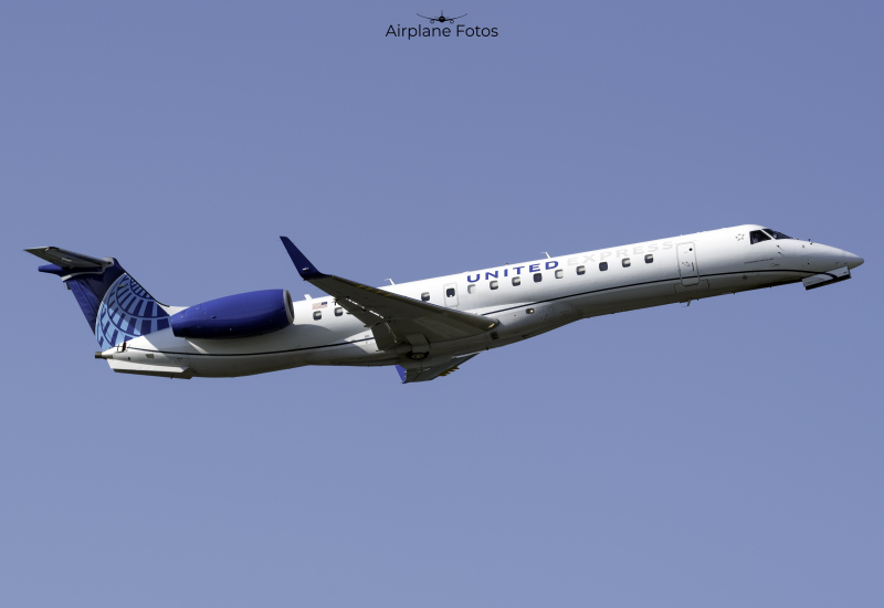 Photo of N14186 - United Express Embraer ERJ145 at MDT on AeroXplorer Aviation Database