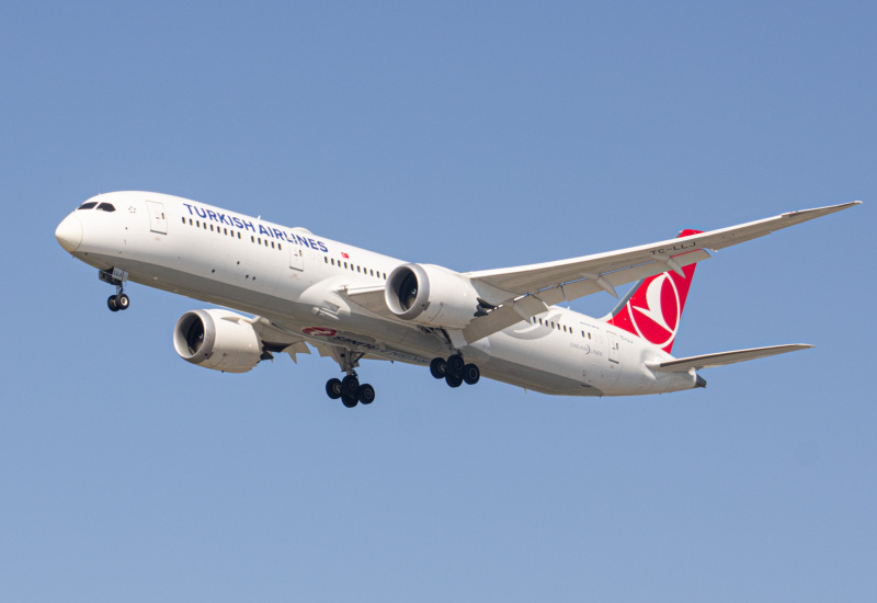 Photo of TC-LLJ - Turkish Airlines Boeing 787-9 at YVR on AeroXplorer Aviation Database