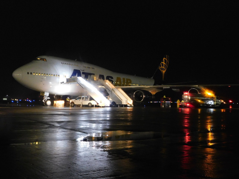 Photo of N263SG - Atlas Air Boeing 747-400 at Grb on AeroXplorer Aviation Database
