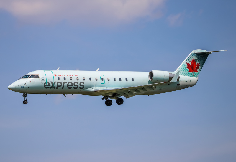 Photo of C-GZJA - Air Canada Express Mitsubishi CRJ-200 at BWI on AeroXplorer Aviation Database